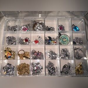 Elegant Silver and Gold Necklace Set